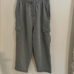 Gray Men’s Cargo fleece pants
